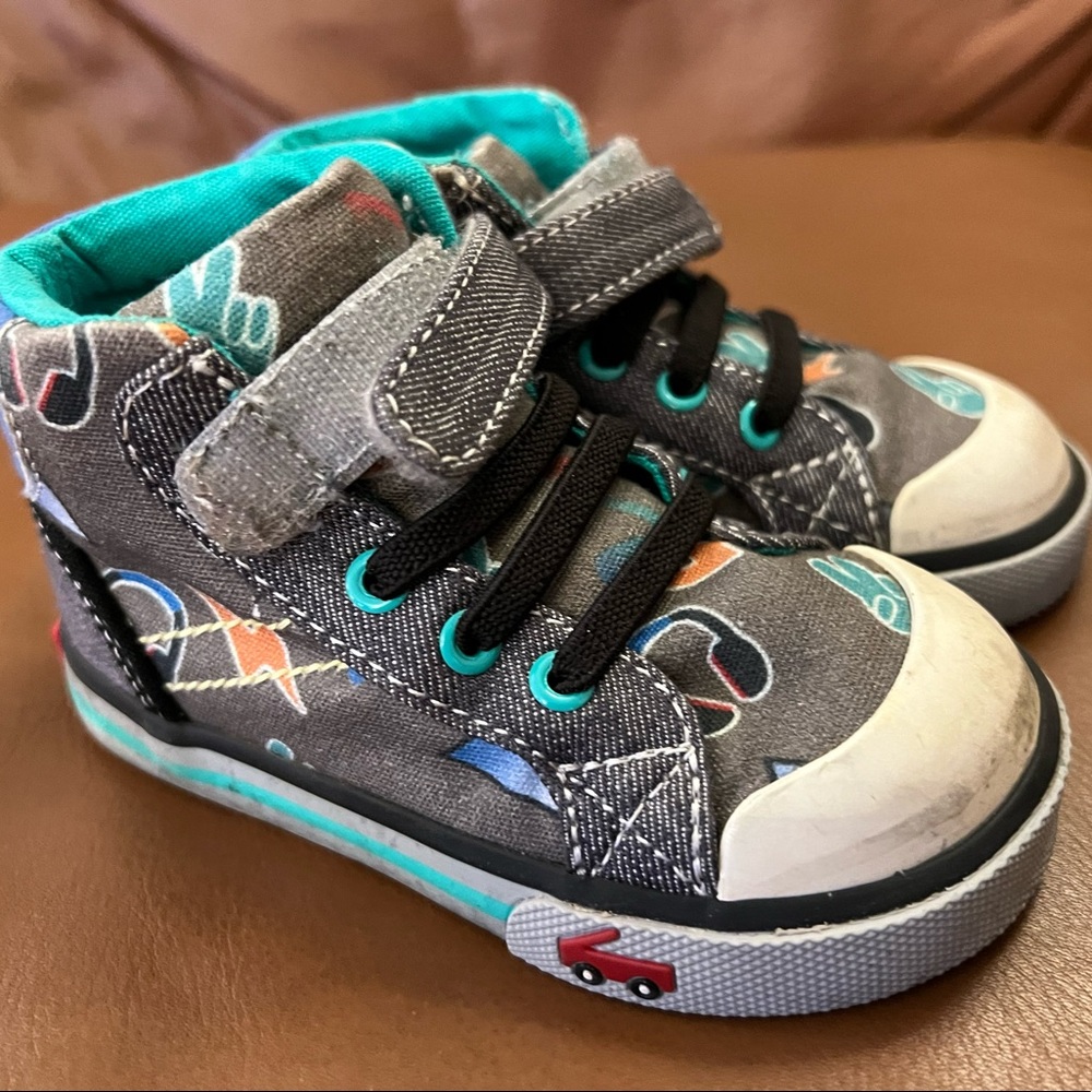 See Kai Run High Top Dane Grey - Music and Lightning Bold Toddler Size 6